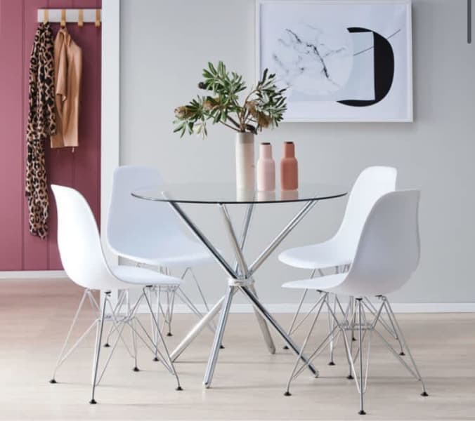 round dining table fantastic