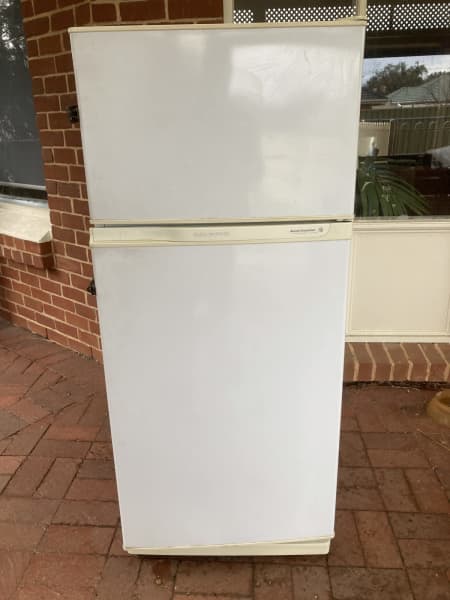 kelvinator impression series fridge