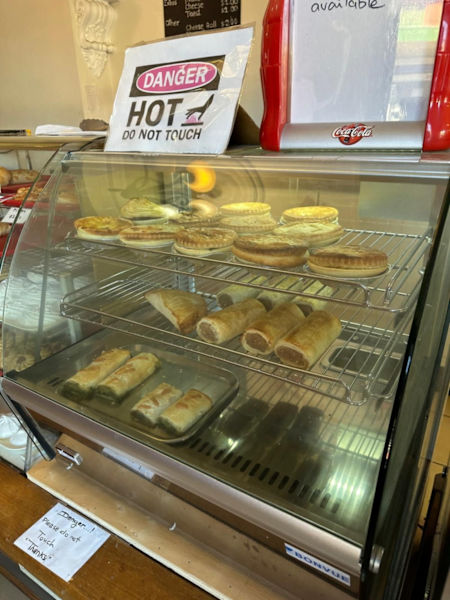 URGENT SELL - CAKE SHOP FOR SALE63007513427202114