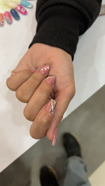 Gel, press on and acrylic nails62864725959937114