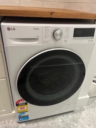 MUST SELL 8kg LG FRONT LOADER WASHING MACHINE63016485897603112
