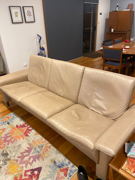 Stressless leather lounges62929669491074111