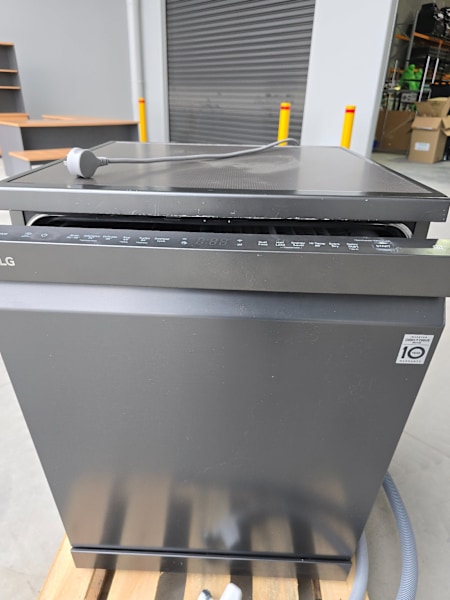 LG Quadwash Freestanding Dishwasher63016909359234113
