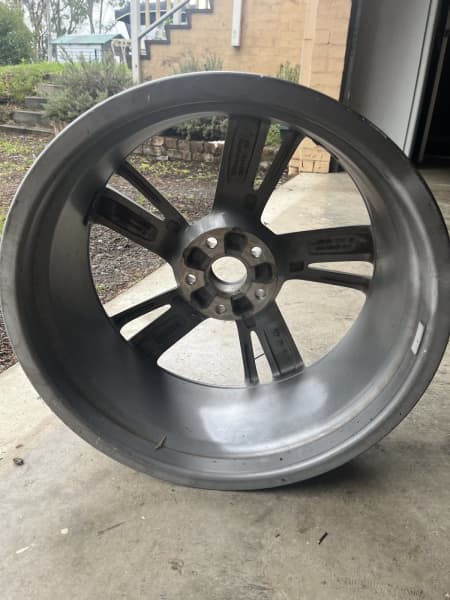 Audi RS3 2017 wheel RIM. Make an OFFER62938581799171112