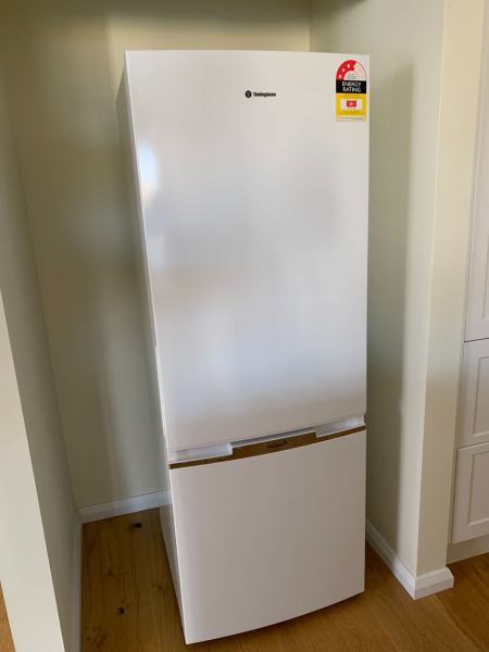 Westinghouse fridge 340 litres63016485305217111