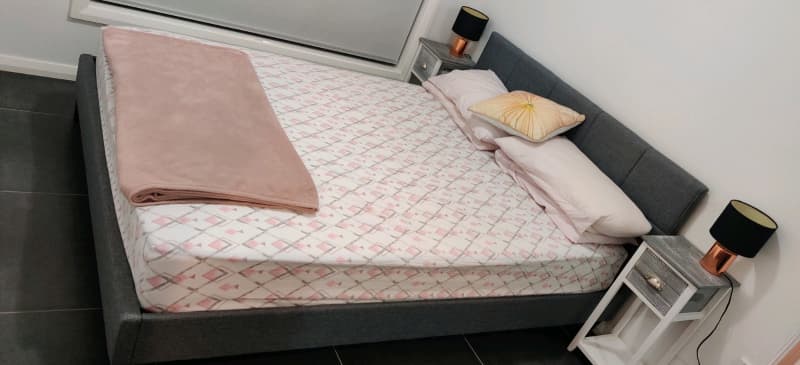 used queen bed set for sale