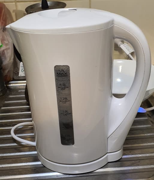 brilliant basics kettle 1.7 l