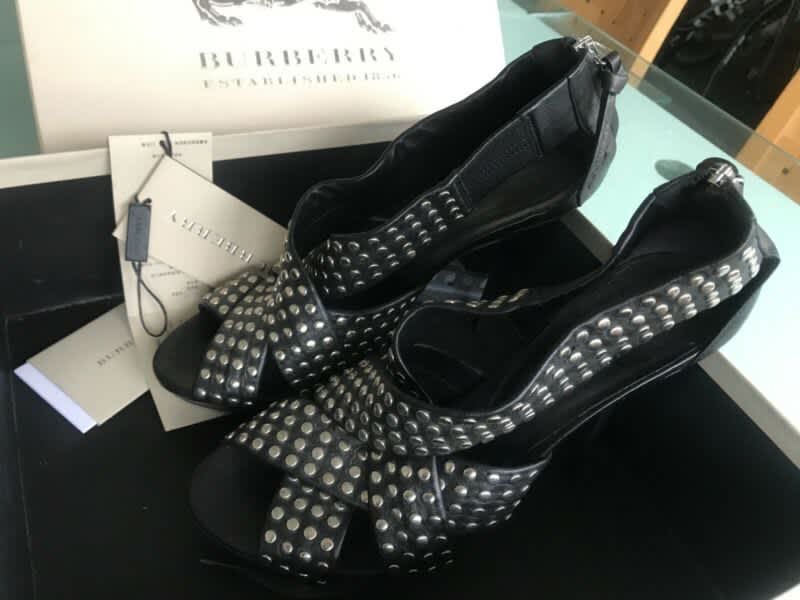 Authentic Burberry Shoes, Size 40. New in a Box | Women's Shoes | Gumtree  Australia North Sydney Area - Neutral Bay | 1303492685