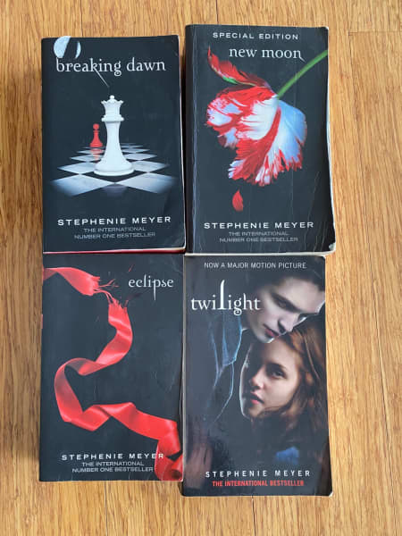 4 Stephenie Meyer books, twilight, New moon, breaking Dawn & Eclipse |  Other Books | Gumtree Australia Fraser Coast - Dundowran | 1311515414