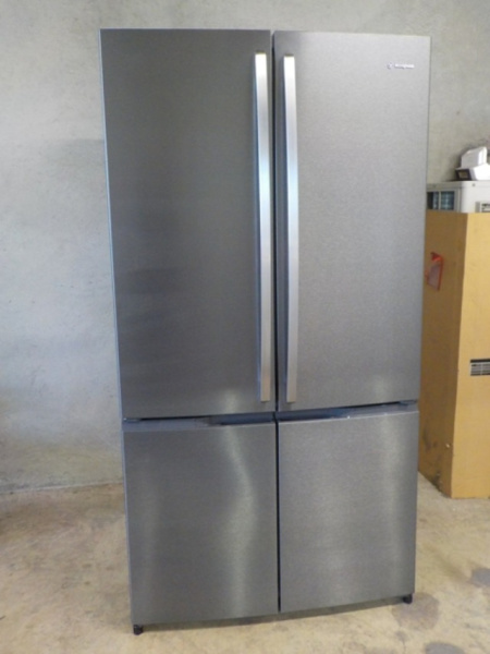 Item 2690 Westinghouse S/S 600L Fridge/Freezer63016909519490114