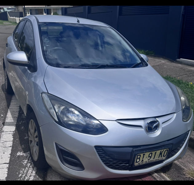 Mazda 2 automatic 201162936655453826110