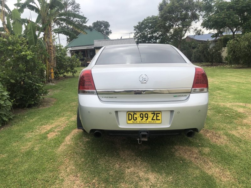 2010 HOLDEN CAPRICE  6 SP SPORTS AUTOMATIC 4D SEDAN62940490633602111