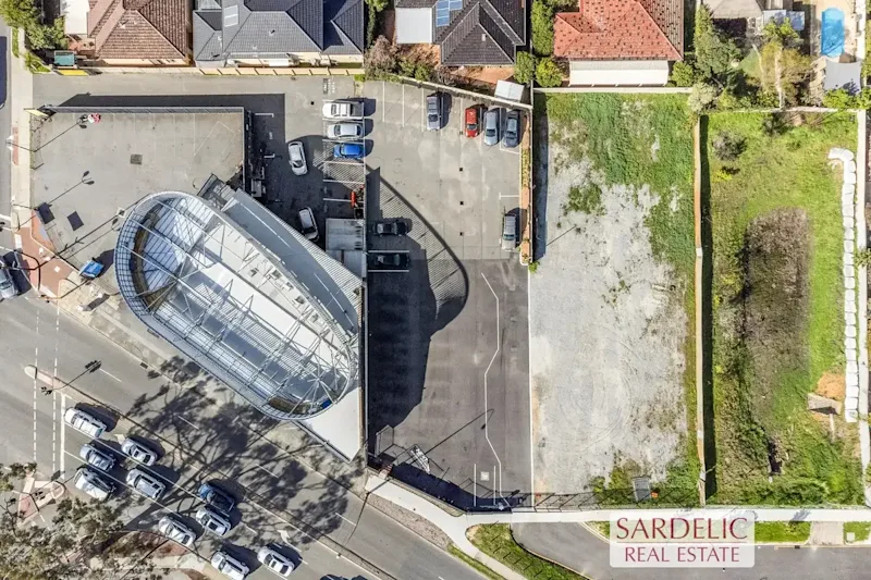 1070SQM MIXED USE DEVELOPMENT SITE62995657990529114