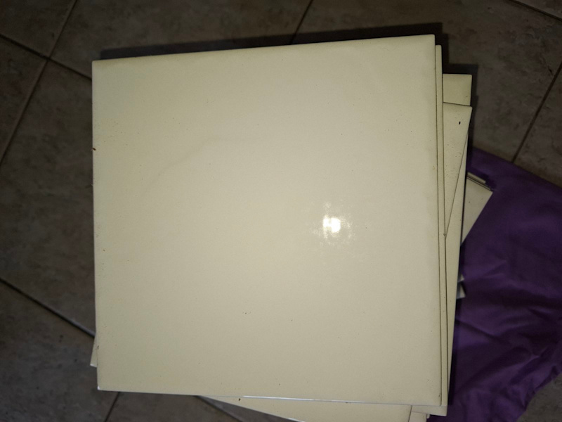 37 square cream tiles63007782236675111