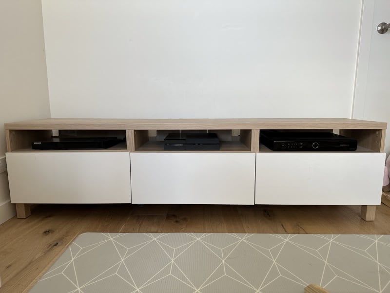 IKEA Besta TV Stand Sagging In The Middle, Setup As Seen In