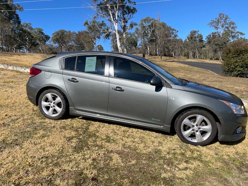 2012 HOLDEN CRUZE SRi V 6 SP AUTOMATIC 5D HATCHBACK62937622218626112