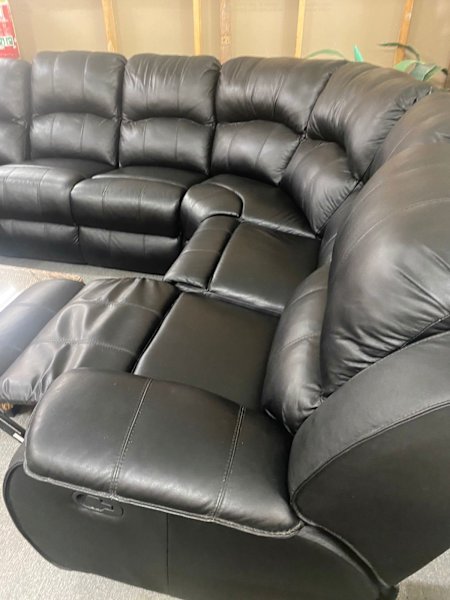 Leather lounge suite 62863381532546112