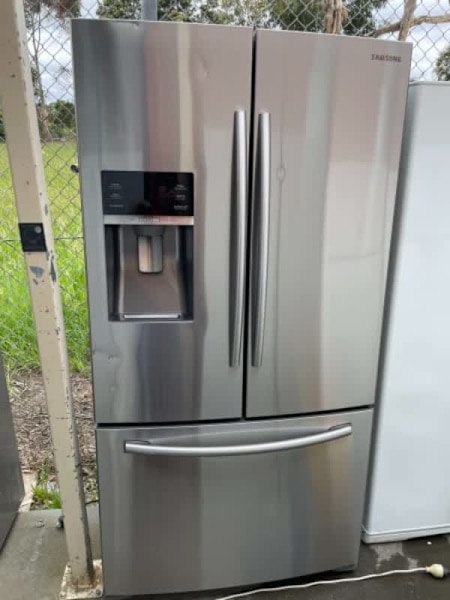 33 fridge for sale