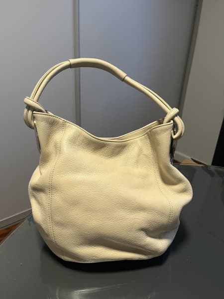 Kiera hobo on sale