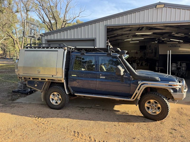 Toyota Land Cruiser 79 series dual cab62936656383489111