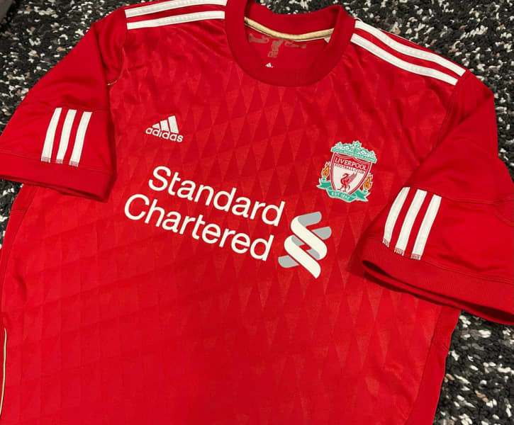 liverpool jersey 2010