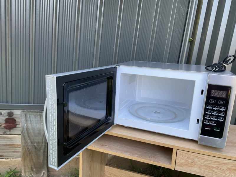 Contempo stainless steel microwave - Heat Food Kitchen Eat dining63443808410243111