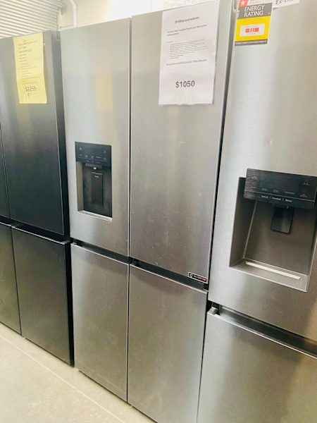Never used Hisense 483L French Door Non plumbed water & auto ice 1 Yea630147086639381116