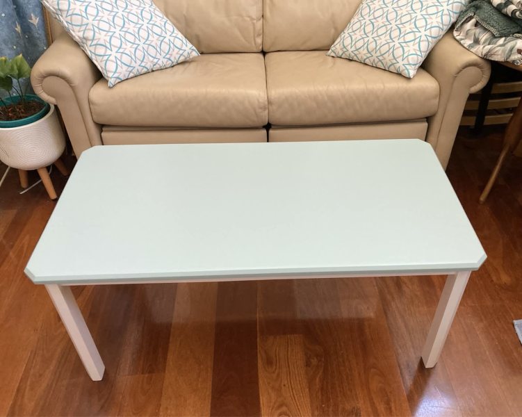 solid wood coffee table gumtree