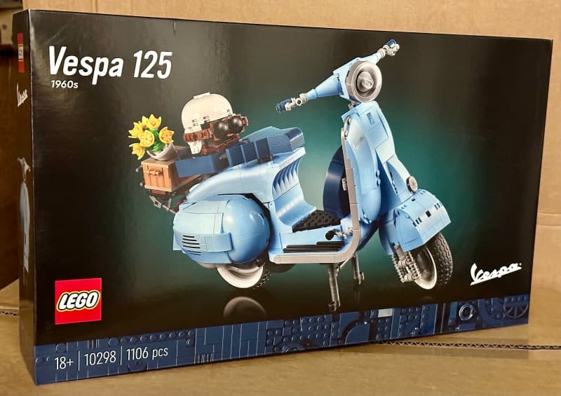 Lego classic online vespa