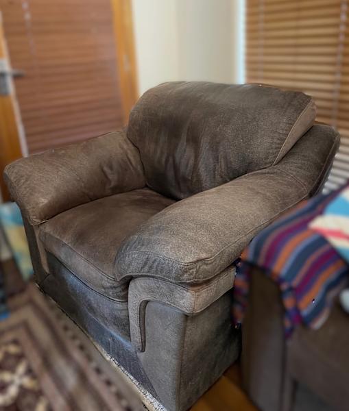 Large Single Leather Armchair62863406559491111