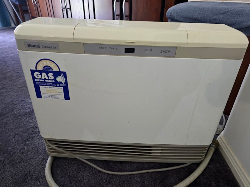 Rinnai Natural Gas Heater630177644220171120
