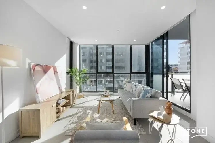 Modern Apartment in River Precinct63007596590339112