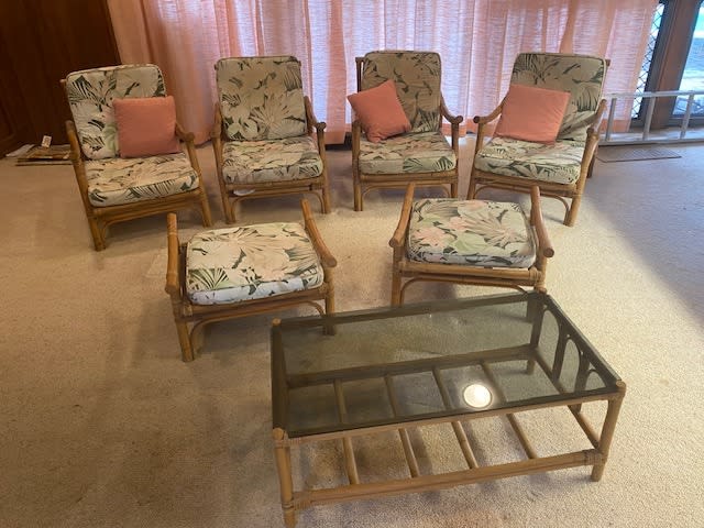 Lounge Suite - Quality Cane complete with Coffee table628634103665951121