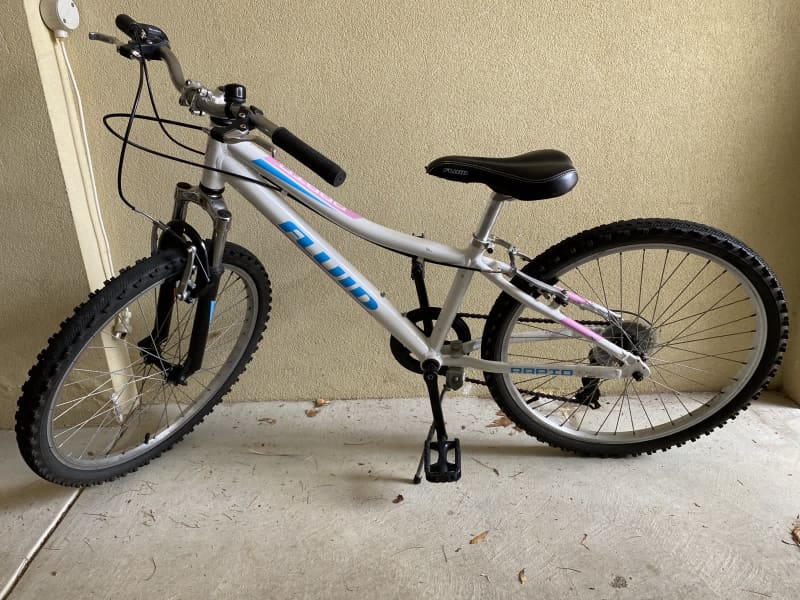 fluid rapid 24 inch mountain bike