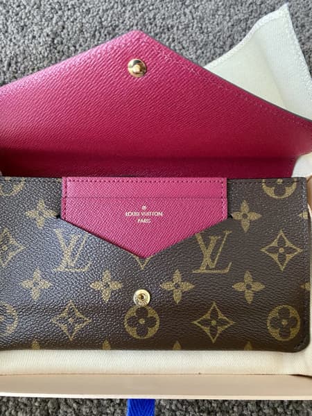 Louis Vuitton (sold) Jeanne Wallet Extra Photos