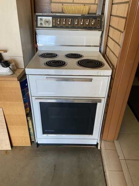 St George Stove630217307360011120
