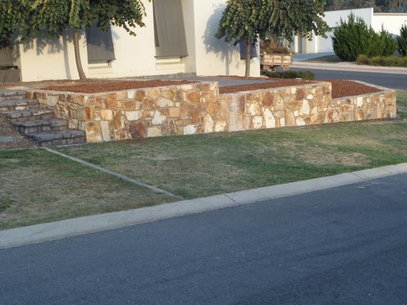 Residential stone work and landscaping62863391880963112