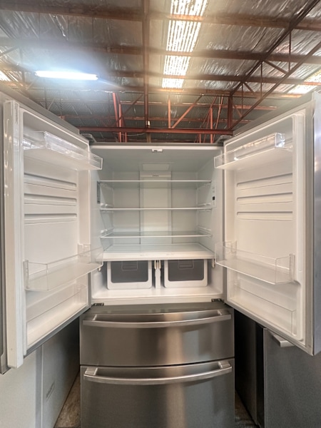 Westinghouse French Door Fridge Freezer 622L,6 months warranty (31593)63016908940290111