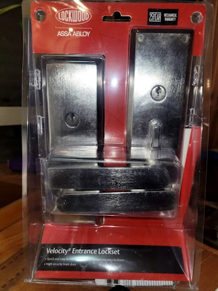 2 lots of Lockwood Velocity Entrance sets, Keyed alike63438609429634110