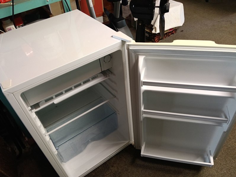 Hisense bar fridge63018175265665114