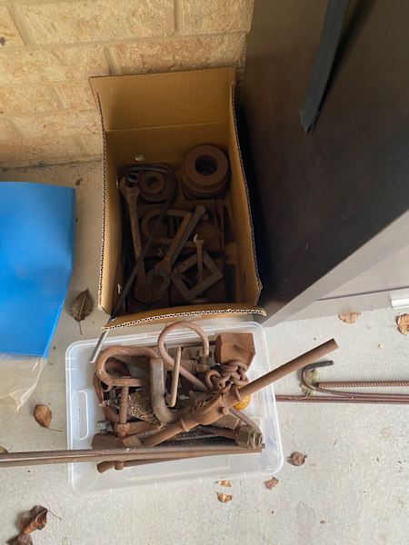 Pieces for metal garden sculptures63438052335362110