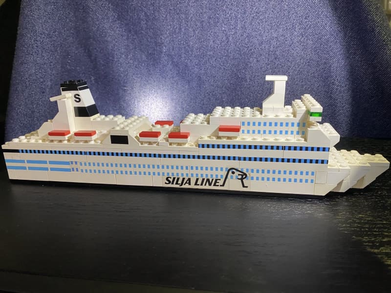 LEGO Silja Line Ferry with Box & Instructions Set 1581 100% complete | Toys  - Indoor | Gumtree Australia Gosford Area - Gosford | 1302124640