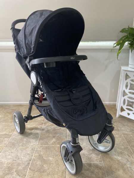 Jogging store pram gumtree