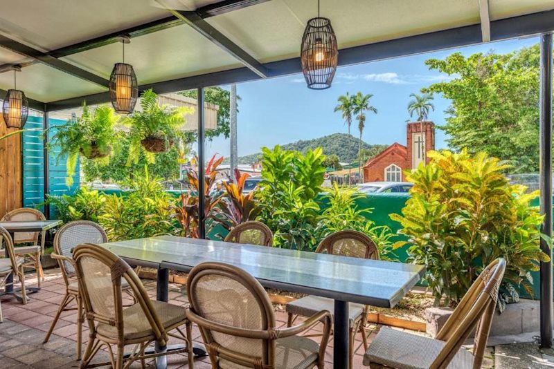 Restaurant Business For Sale63007129020033114