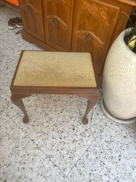 Queen Ann stool with green velvet top 62863383444226111