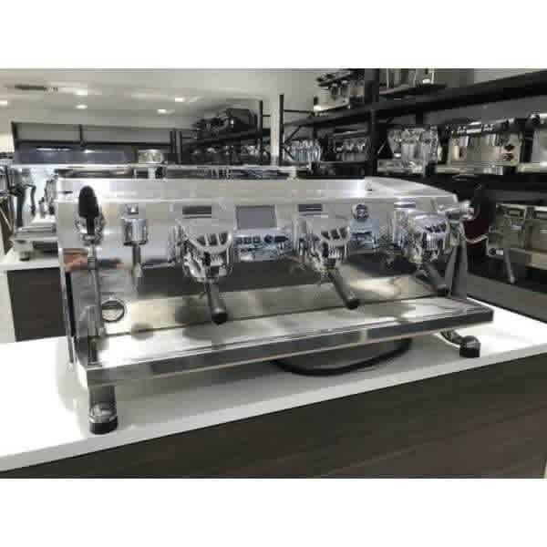 Pre-Owned 2015 3 Group Black Eagle Commercial Coffee Machine63022182689922112