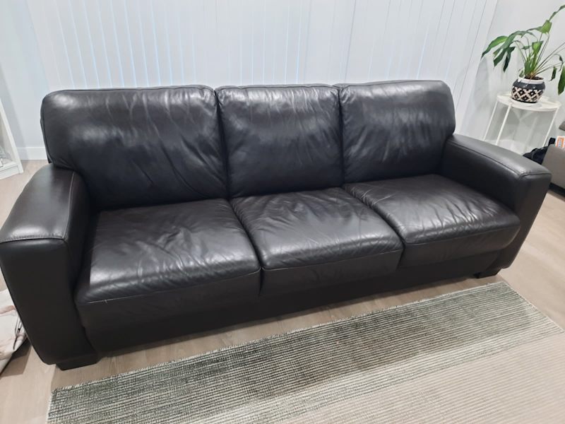 3 seater lounge62863385036289111