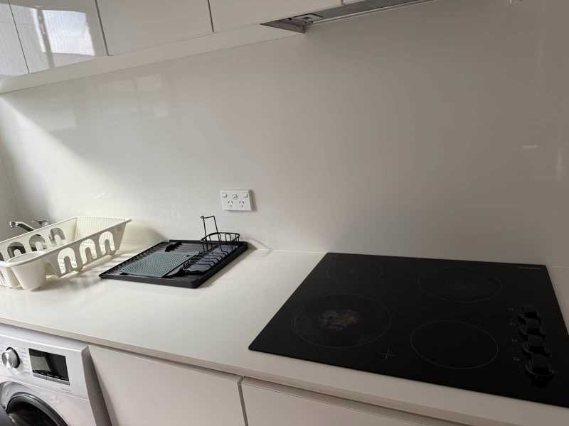 Single Room /Kitchenette for Rent ($ 250 / Week Plus Bills)62929679573633112