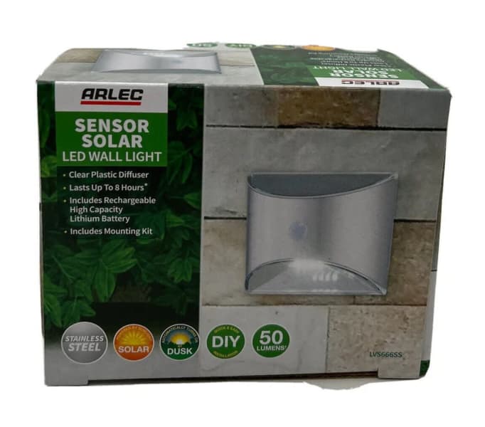 Arlec solar fence deals light