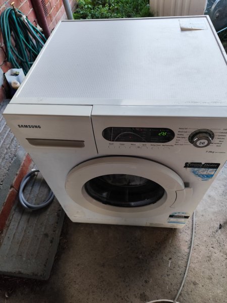 Samsung washing machine ( Cheap delivery available)63016062131842111